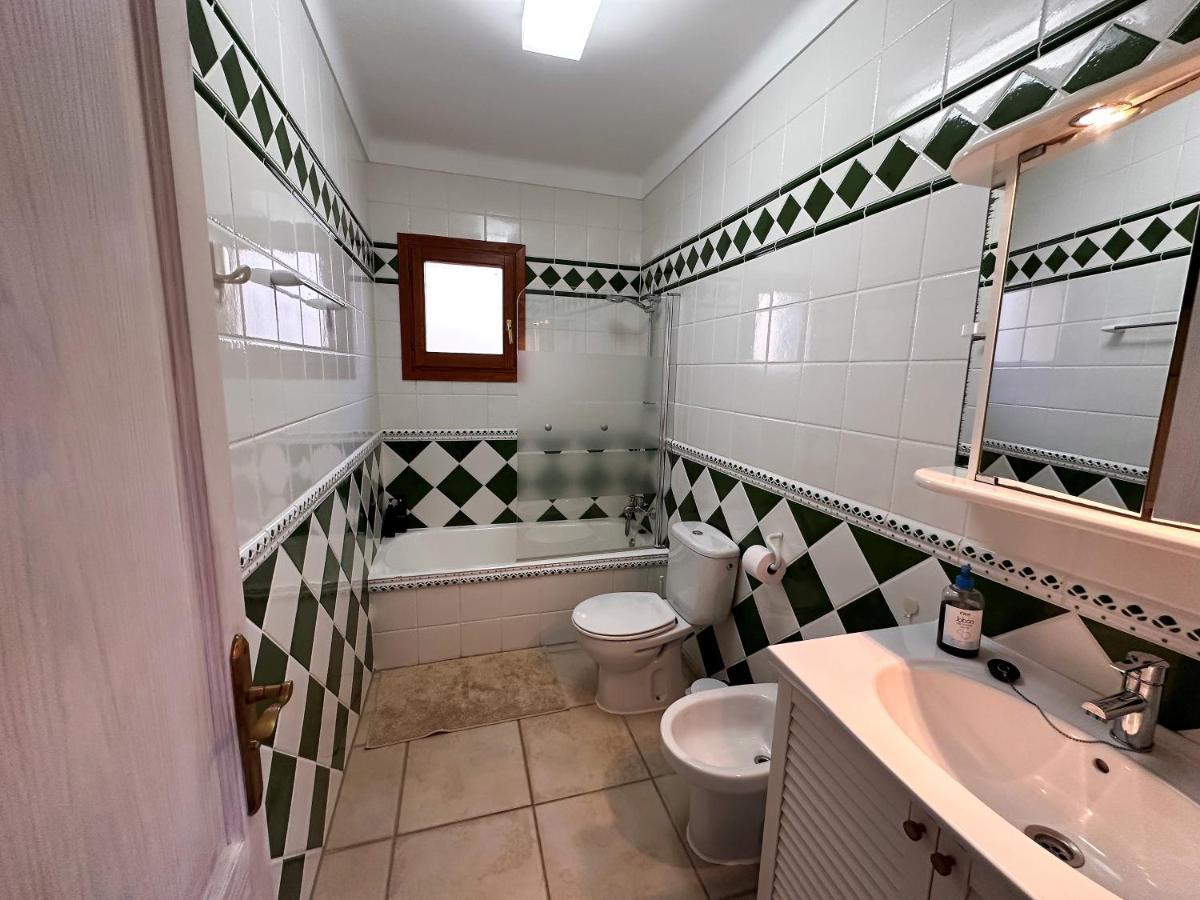 Villa Sanchez In Strandnahe Mit Pool, Jacuzzi, Klima, Wifi, Gas Bbq Santanyí Zewnętrze zdjęcie